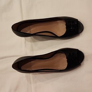 Tory Burch Lowell peep toe wedge, black leather with shiny black logo.  Size 8.